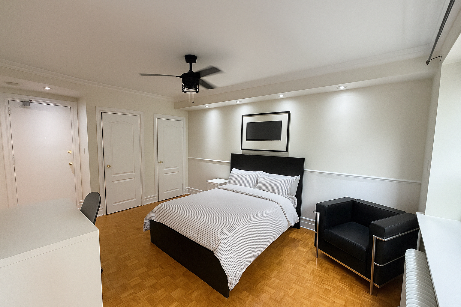 710 Spadina Ave - 207