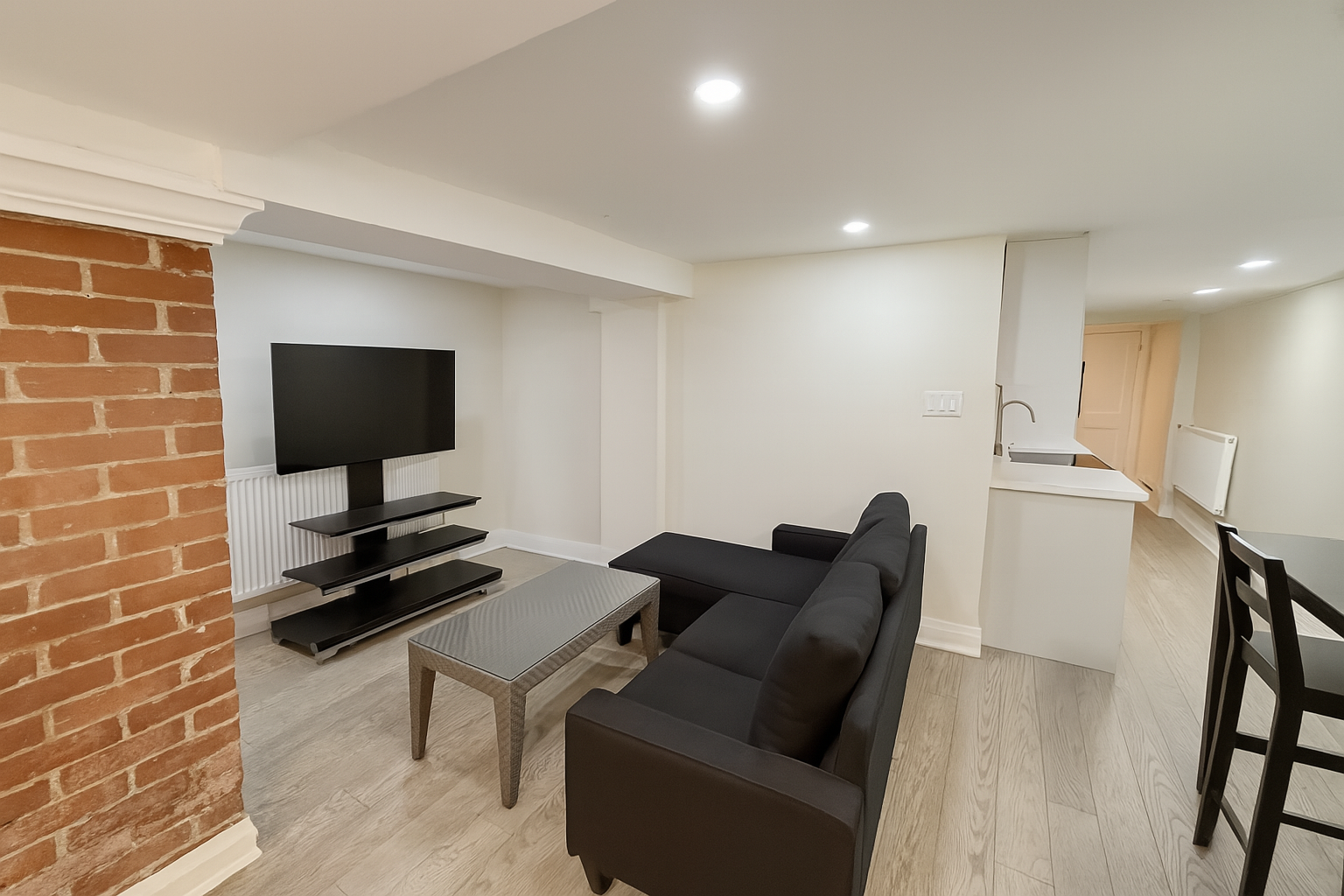90 Walmer Rd - 1