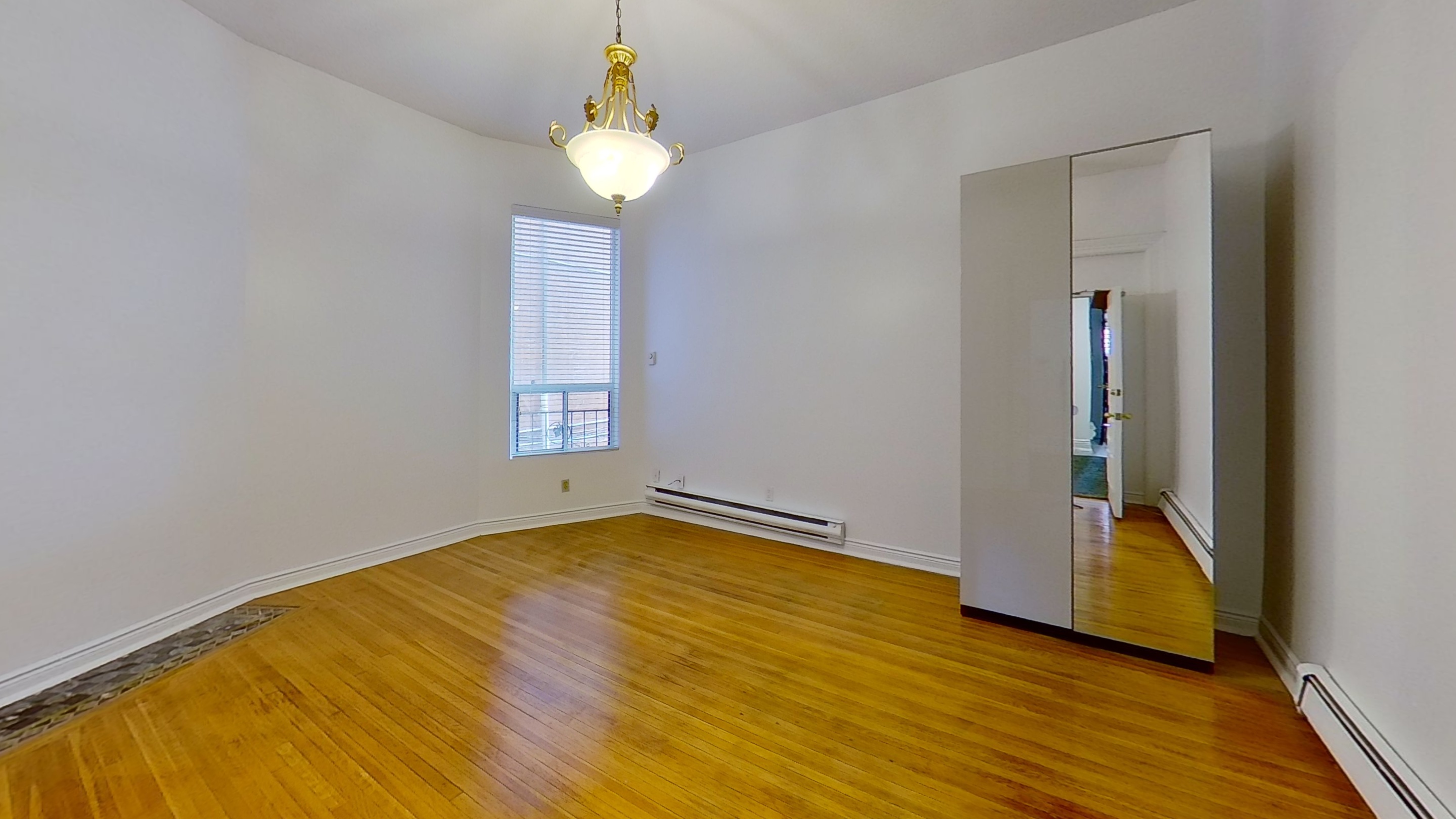 101/103 Spadina Rd - 103 - 2