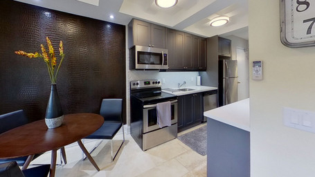 710 Spadina Ave - 203