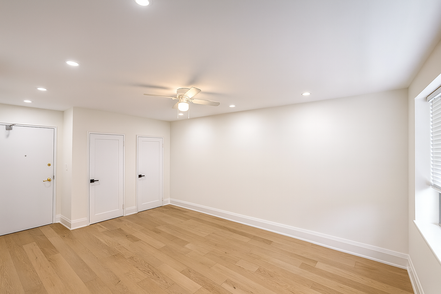 710 Spadina Ave - 605